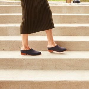 Nisolo Sofia Blue Suede Sz. 36